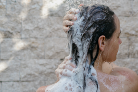 shampoo bubbles in hair